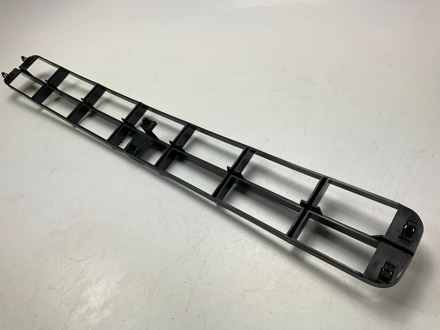 NEW - OEM Ford F4XY-8200-A Front Grille For 1993-1995 Mercury Villager