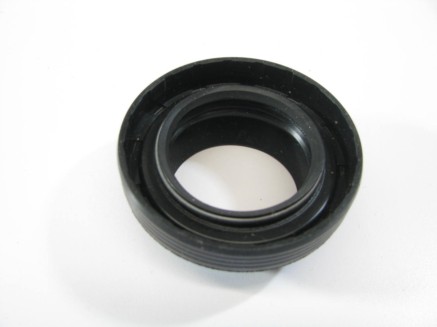 NEW - OEM Ford F4ZZ-7052-A Transmission Input Shaft & Extension Housing Seal