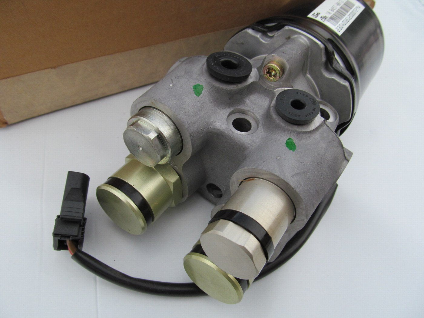 NEW GENUINE OEM Ford F50Y-2C256-A ABS System Brake Pump - WITHOUT TRACTION CONT.