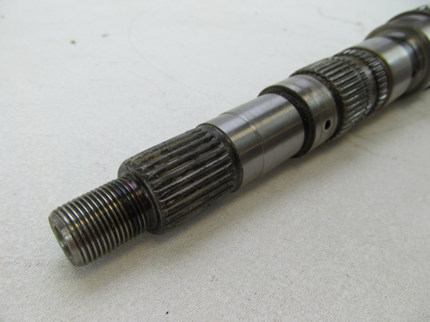 OEM Ford BW4405 Transfer  Rear Output Shaft F57Z7061A F57Z-7061-A