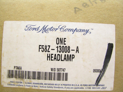 NEW OEM Ford F58Z-13008-A Front Right Side Headlight Head Lamp 1995-97 Windstar