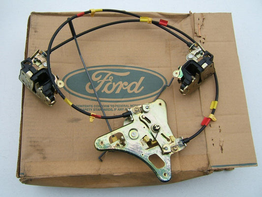 NOS OEM Rear Liftgate Locking Mechanism Control Assembly 1995-1996 Ford Windstar