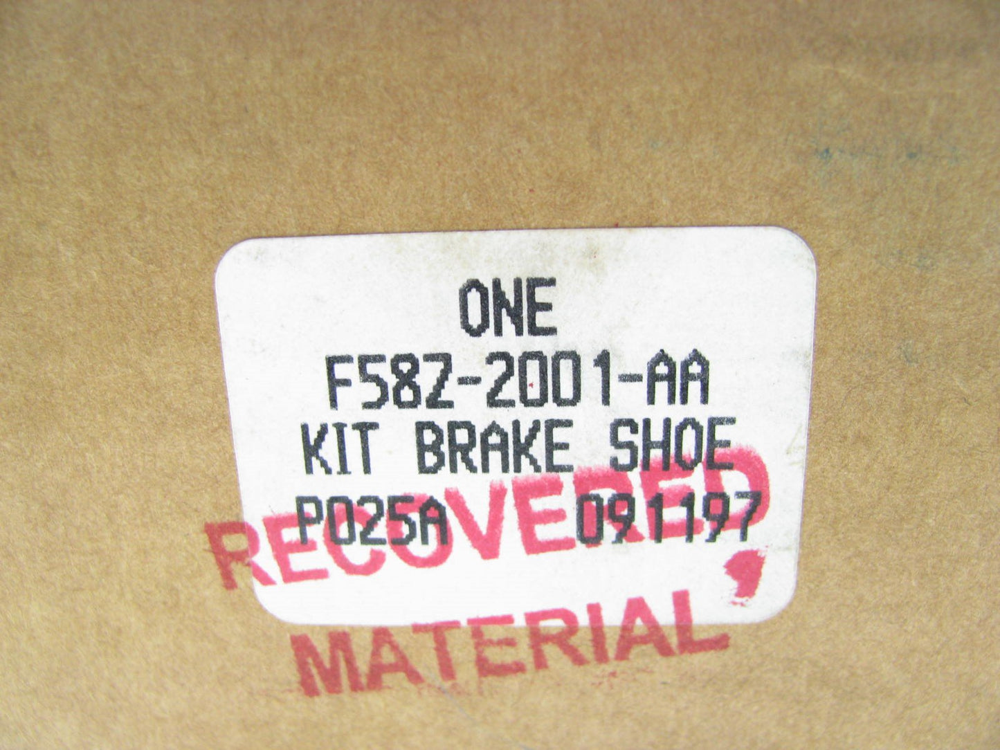 NEW GENUINE OEM GENUINE Ford F58Z-2001-AA FRONT Brake Pads