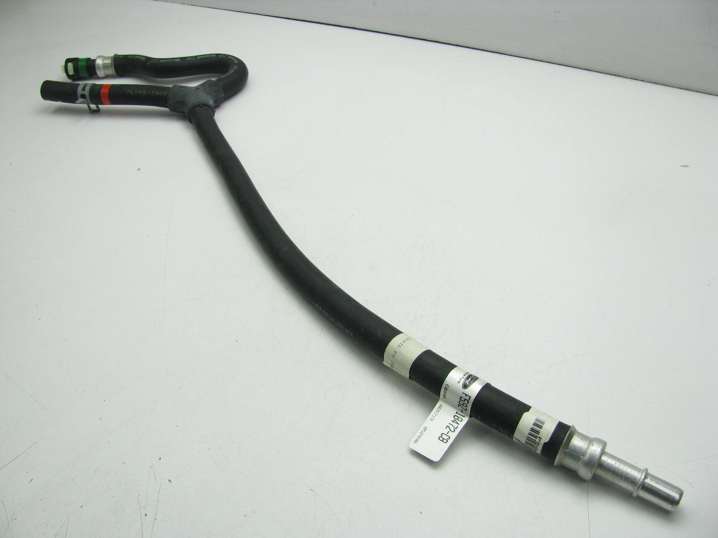 NEW - OEM Ford F59Z-18472-CB HVAC Molded Heater Inlet Hose; Use With Aux. Heater