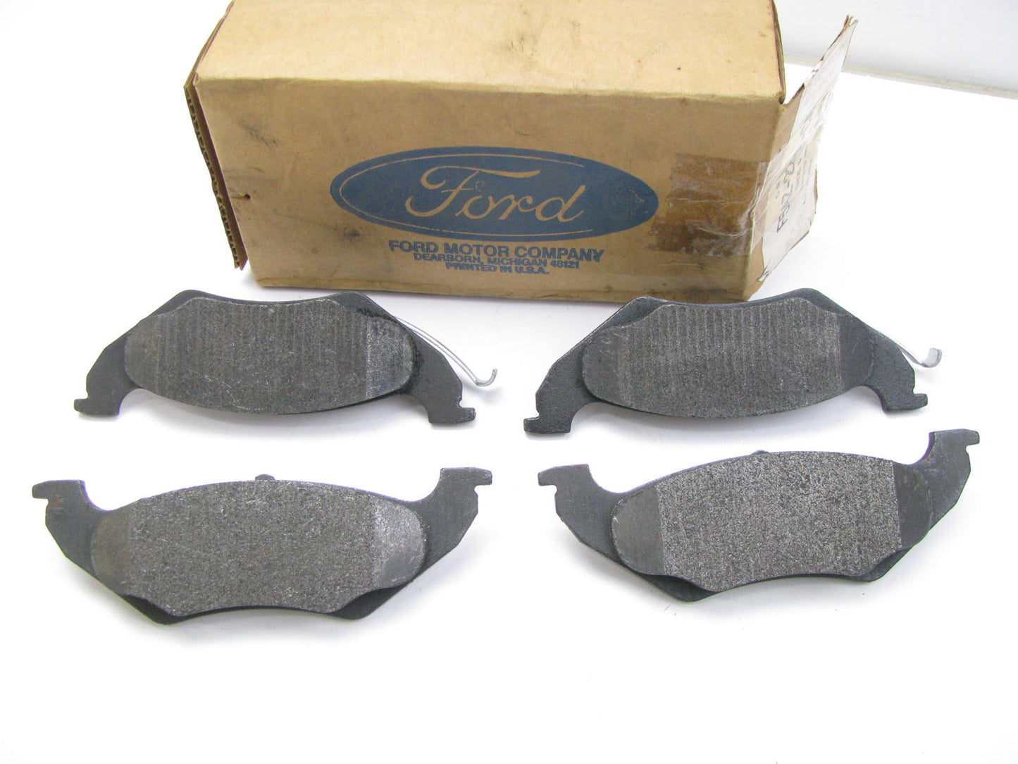 NEW OEM Ford F5AZ-2200-CA REAR Disc Brake Pads POLICE PACKAGE 1992-95 Crown Vic.