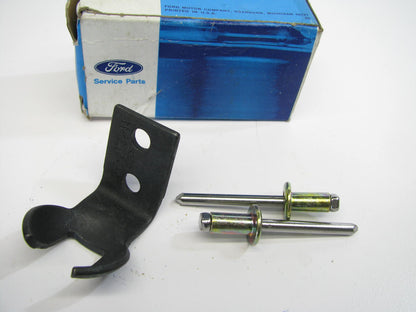 NEW - OEM Ford F5HZ-10A784-A Battery Cover Bracket 1995-1997 F700 F800