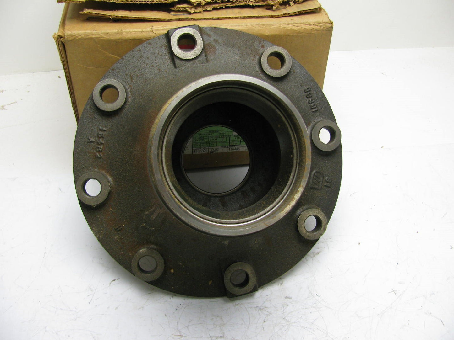 OEM Ford 8-Lug Front   Hub Assy. F5HZ1104AA  - Dayton 15482 - 15685