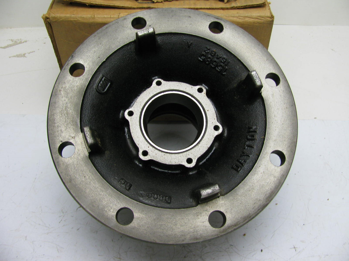 OEM Ford 8-Lug Front   Hub Assy. F5HZ1104AA  - Dayton 15482 - 15685