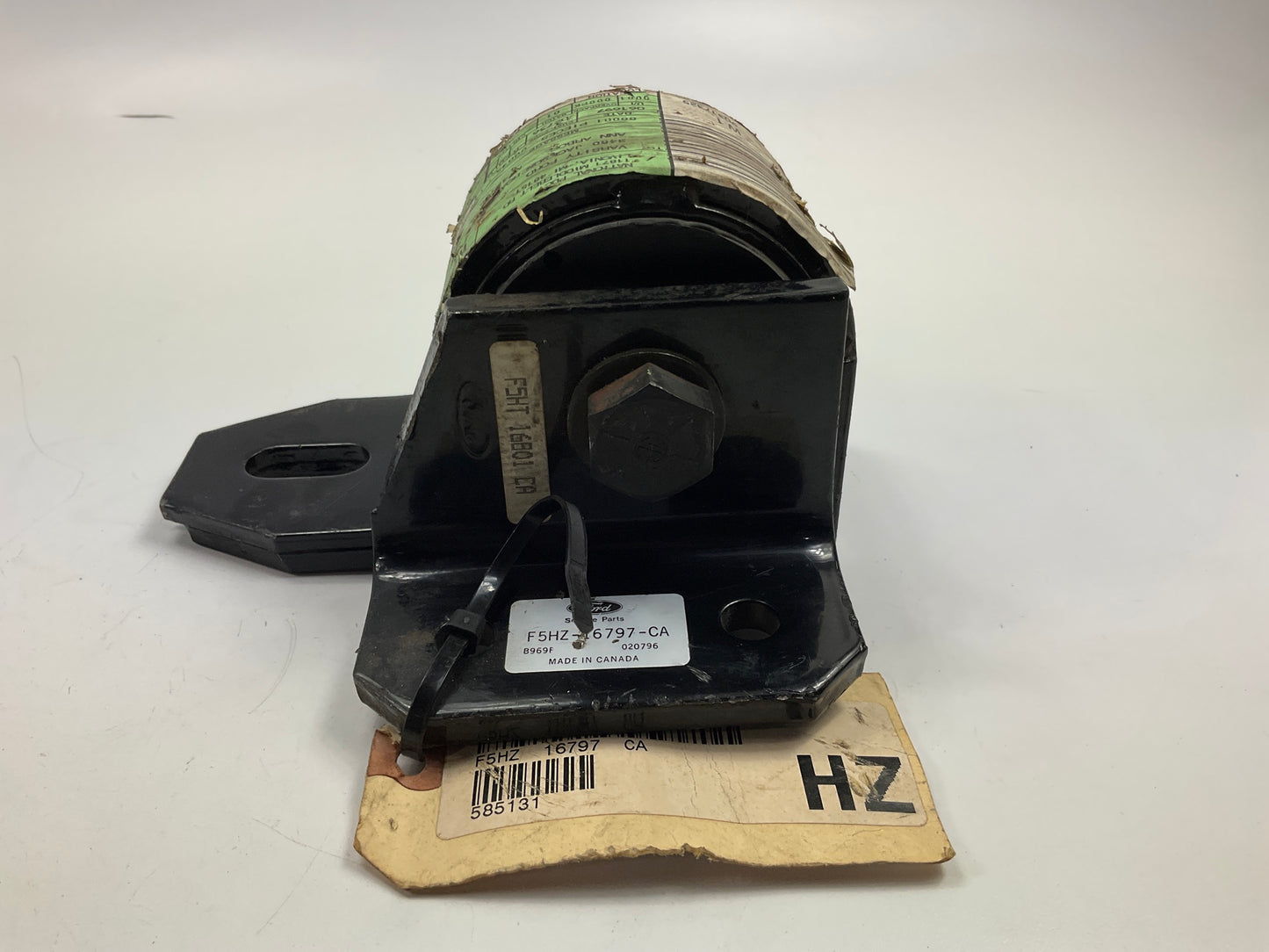 NEW - OEM Ford F5HZ-16797-CA Left Hood Hinge 1995-1997 CF6000 CF7000 CF8000
