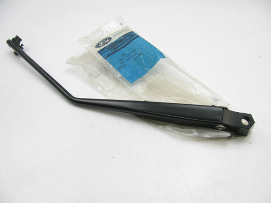 NEW - OEM Ford F5HZ-17528-D Wet Windshield Wiper Arm 1996-1997 LN9000