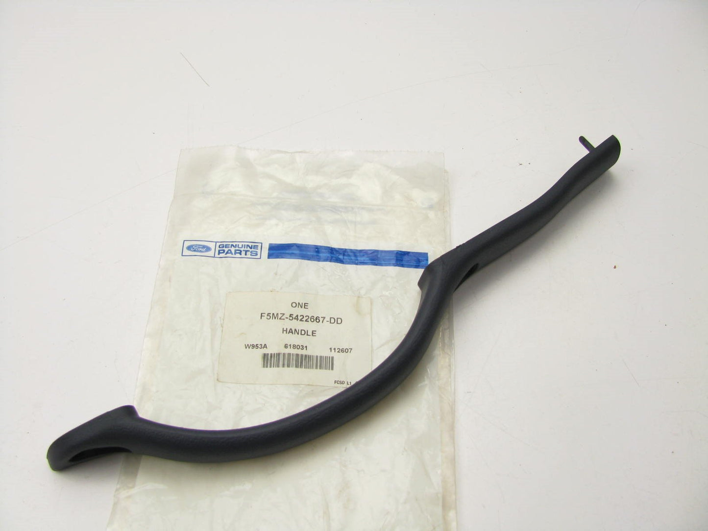 NEW - OEM Ford F5MZ-5422667-DD Front Left Door Pull Handle 1995-96 Grand Marquis