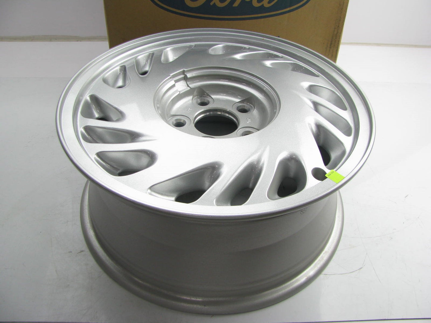 Genuine OEM Ford F5OY-1007-EC 16x7'' Factory Original Wheel - 1995-97 Continental