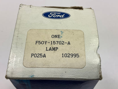 NEW - OEM Ford F5OY-15702-A Under Hood Lamp 1995-2002 Lincoln Continental