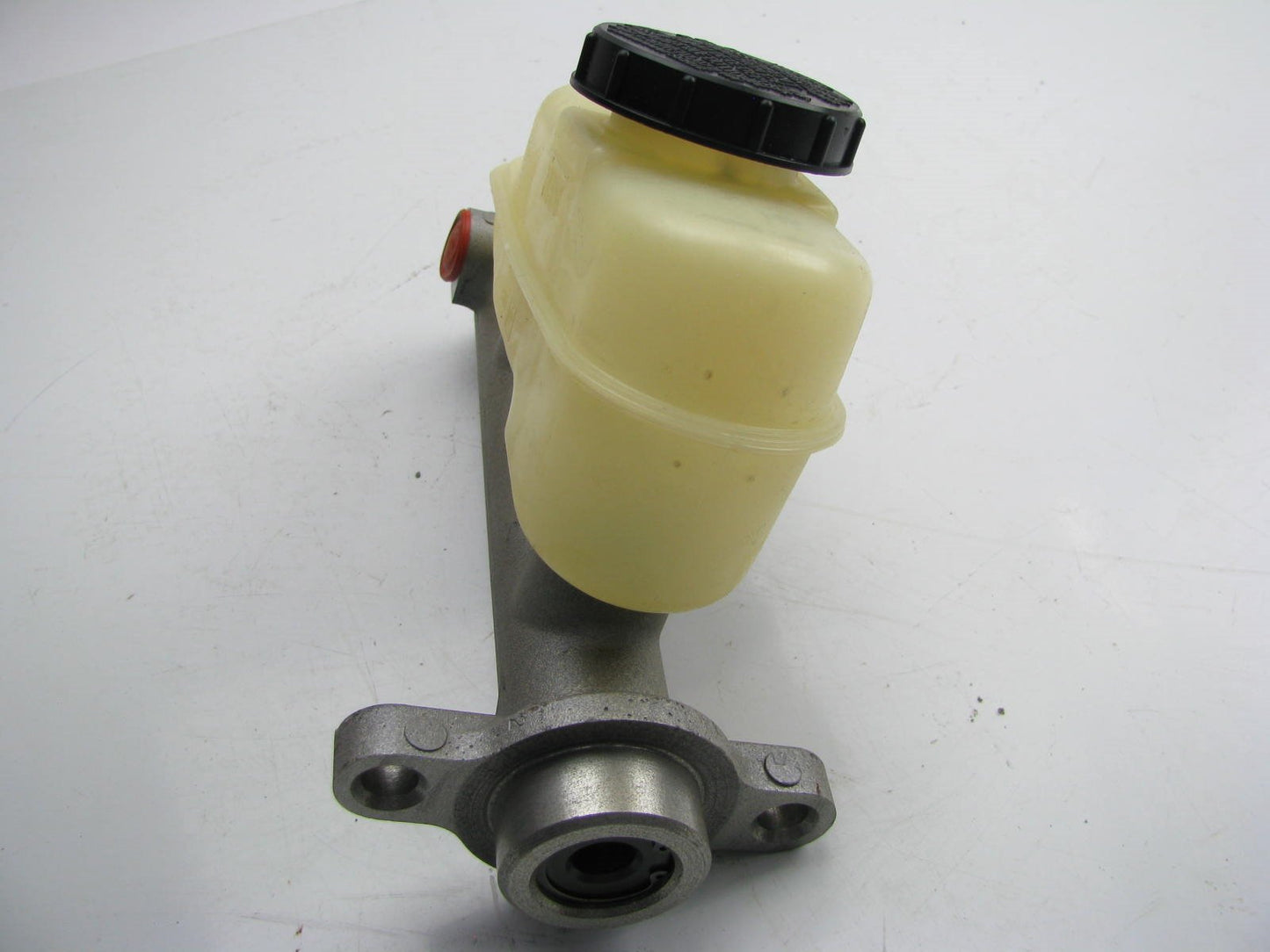 New OEM Ford Brake Master Cylinder For 95-97 Lincoln Continental W/O ABS 4.6L