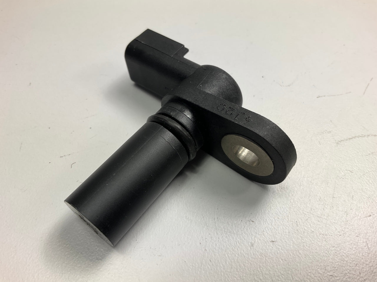 NEW - OEM Ford F5OY-6B288-A Engine Camshaft Position Sensor