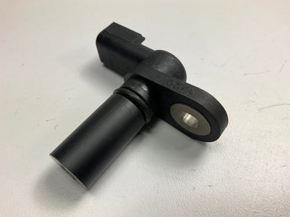 NEW - OEM Ford F5OY-6B288-A Engine Camshaft Position Sensor