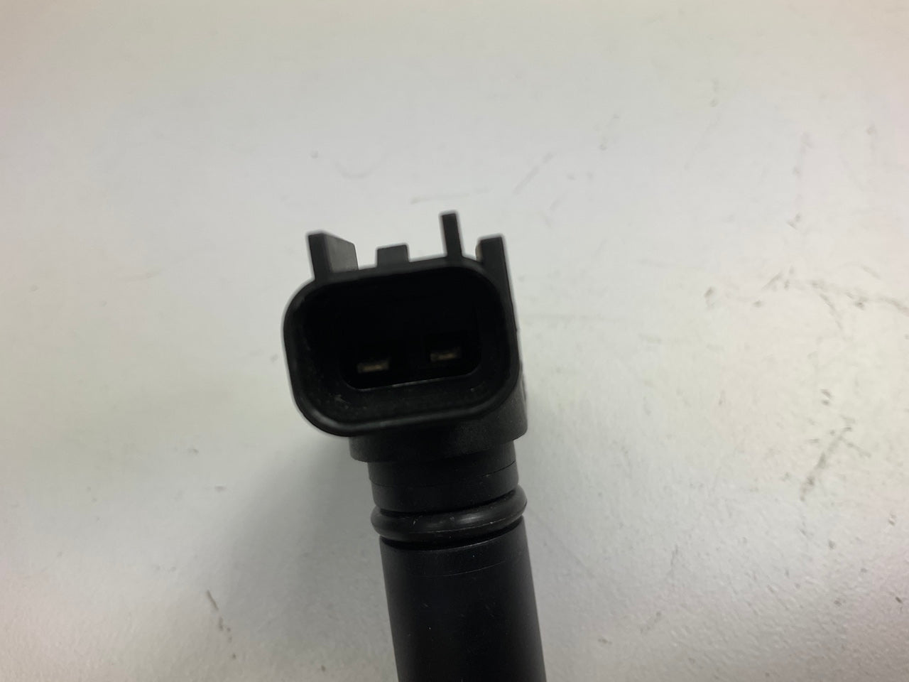 NEW - OEM Ford F5OY-6B288-A Engine Camshaft Position Sensor