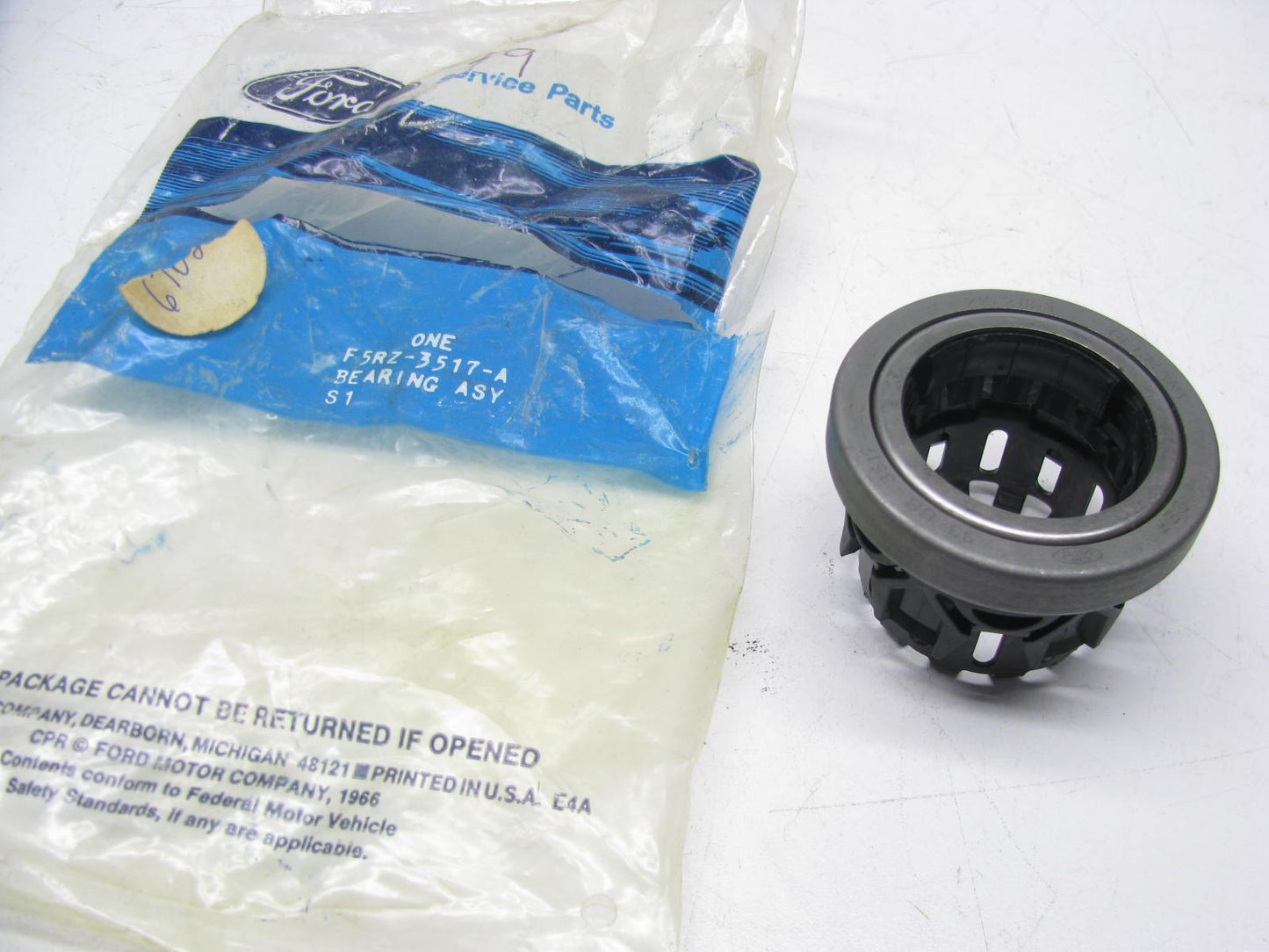NEW - OEM Ford F5RZ-3517-A Upper Steering Column Bearing