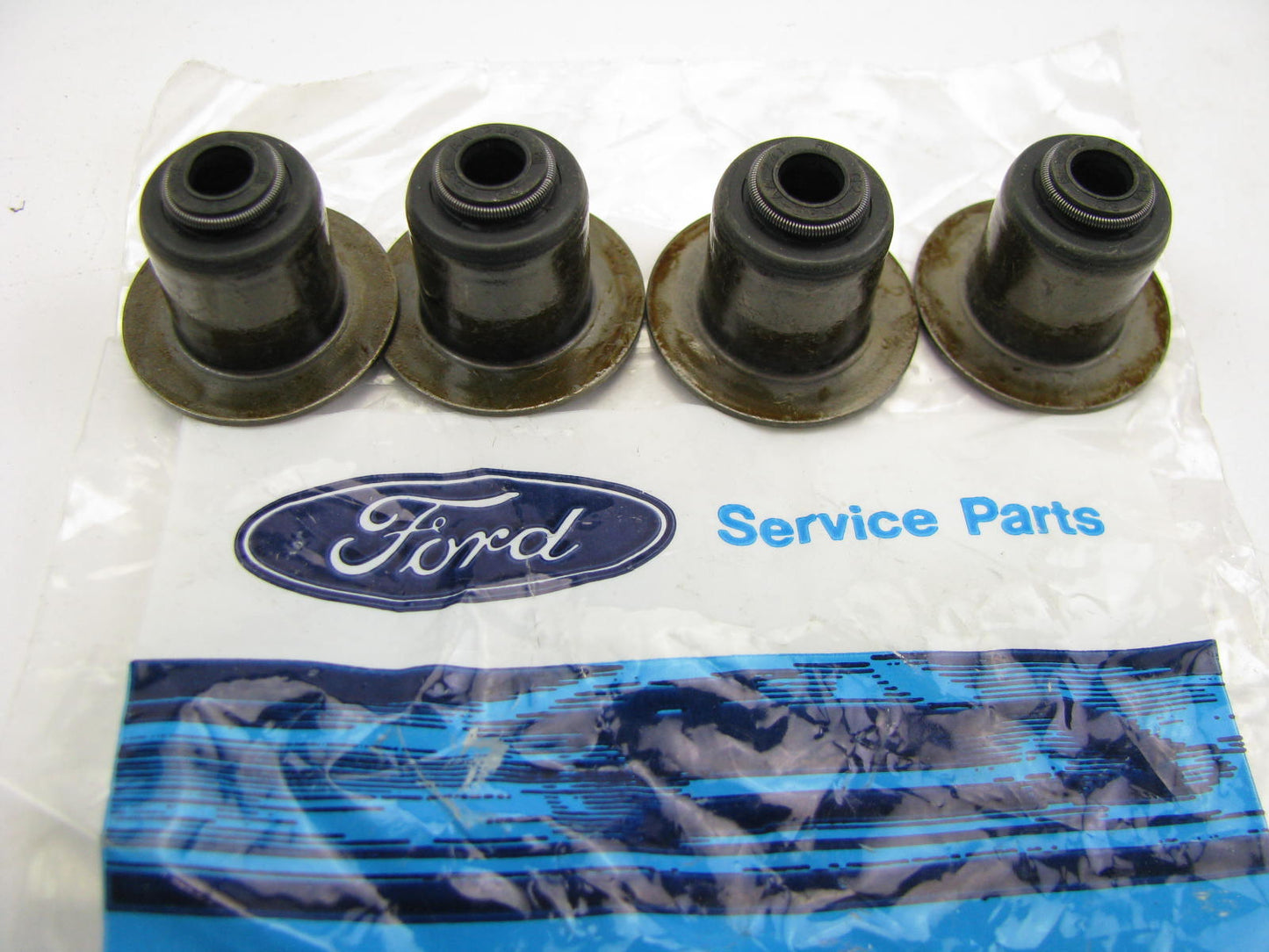 (4) NEW - OEM Ford F5RZ-6571-B Engine Valve Stem Oil Seal 1995-2006 2.5L 3.0L