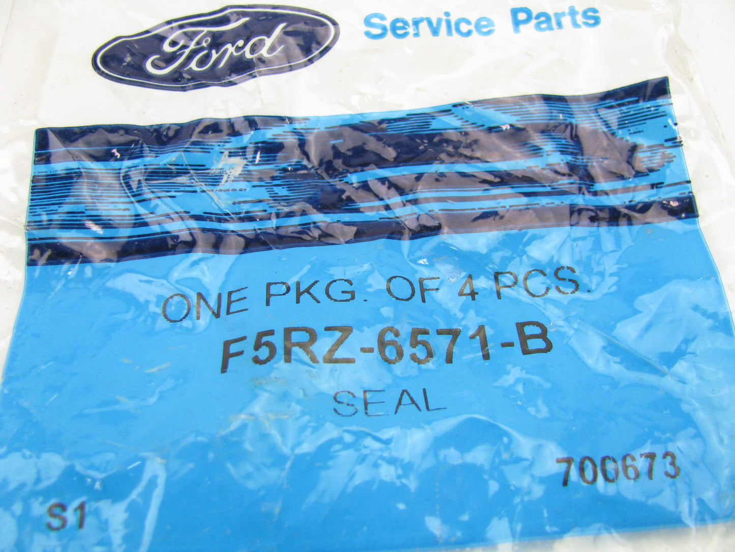 (4) NEW - OEM Ford F5RZ-6571-B Engine Valve Stem Oil Seal 1995-2006 2.5L 3.0L