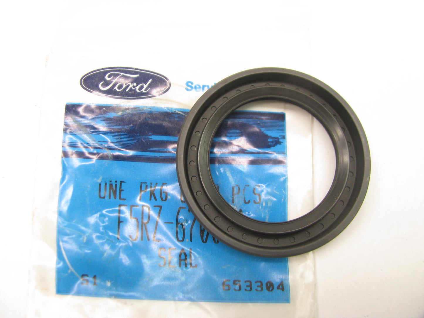 NEW - OEM Ford F5RZ-6700-A Front Engine Crankshaft Seal 1995-2000 2.0L-L4