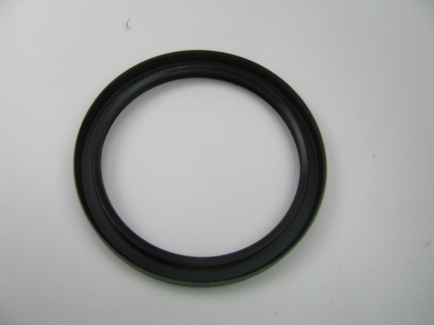 NEW - OEM Ford F5RZ-6701-A Engine Crankshaft Seal Rear 1995-2000 2.0L-L4