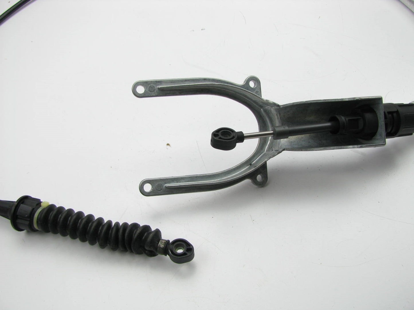 NEW Ford F5RZ-7E395-A Automatic Transmission Shift Selector Lever Control Cable