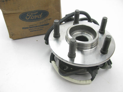 NEW - OEM Ford F5TZ-1104-A Wheel Bearing And Hub Assembly - Front