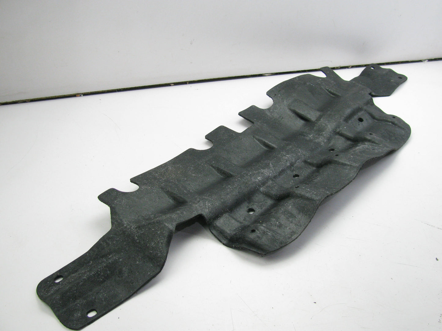 NEW - OEM Ford F5UZ-19E667-A Front Lower Radiator Support Air Deflector