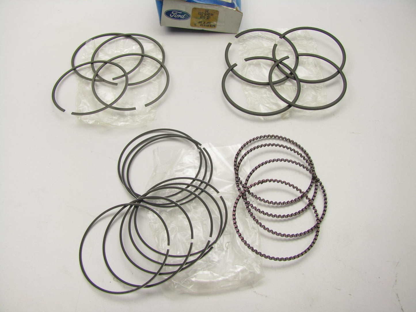Ford OEM F62Z-6149-AA Engine Piston Ring Set - Standard 1993-1997 Probe 2.0L