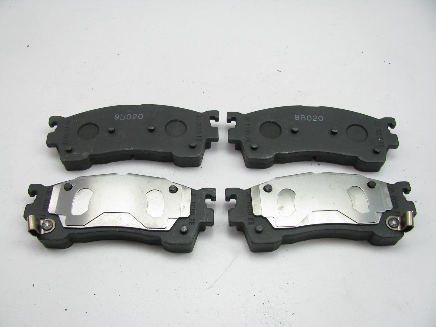 NEW GENUINE OEM Ford F62Z-2001-BA FRONT Disc Brake Pads  1994-1997 Ford Probe