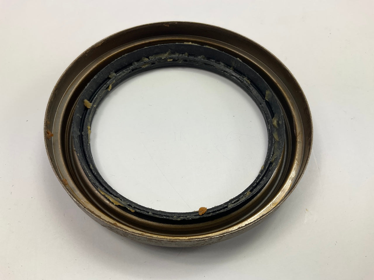 NEW - OEM Ford F65Z-1190-AA Front Wheel Seal