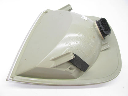 NEW - OEM Ford F65Z-13200-AC Right Side Marker Light 1997 F-250