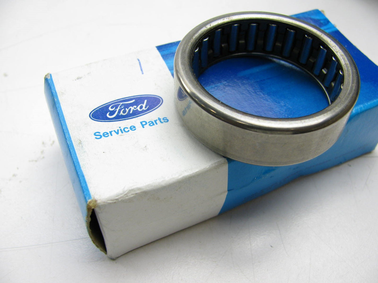 NEW OEM Ford F65Z-4B413-A1A FRONT Axle Drive Shaft Bearing