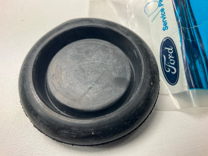 NEW - OEM Ford F65Z-7K540-AA Clutch Master Cylinder Firewall Rubber Plug Cover