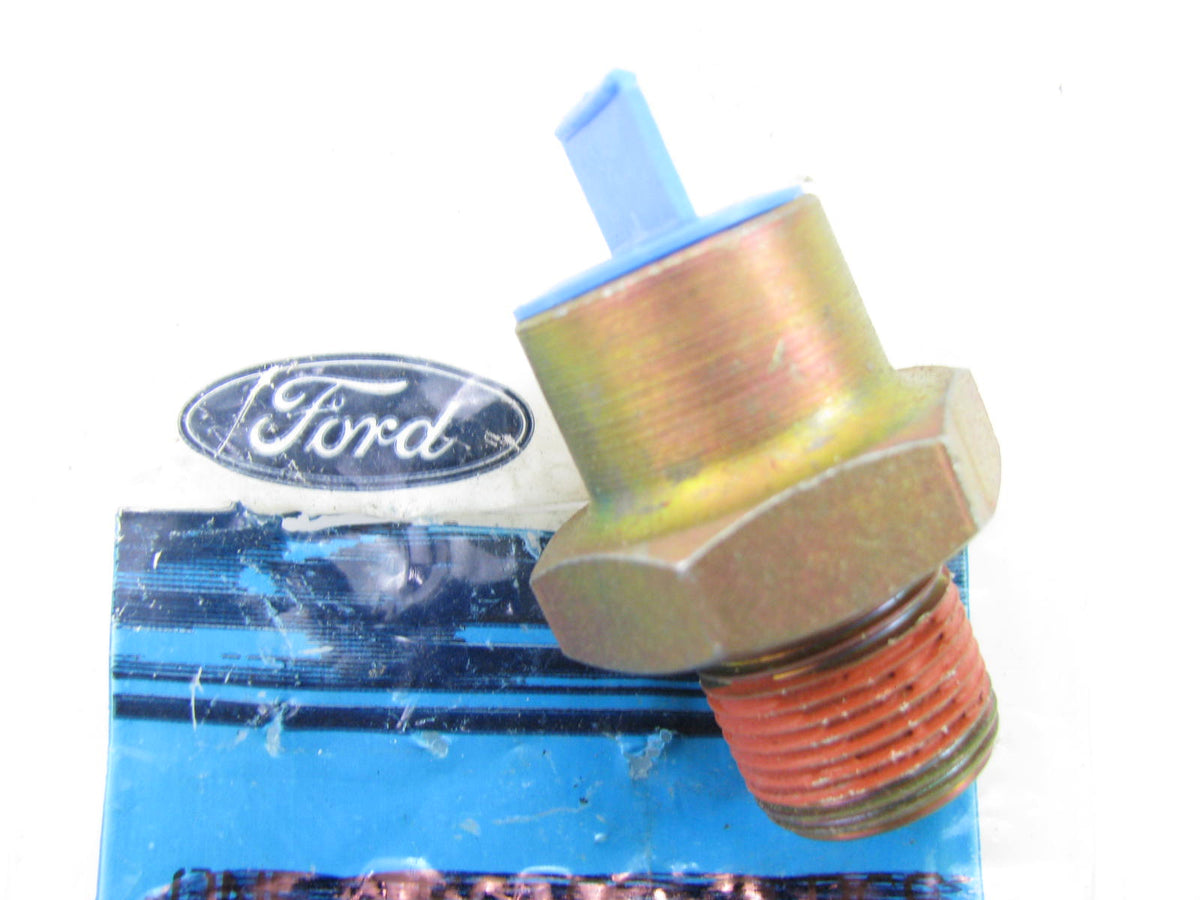 NEW - OEM Ford F67Z-7D273-AA Automatic Transmission Oil Tube Connector