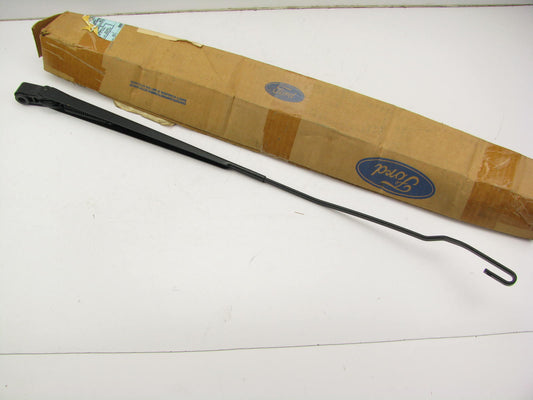 NEW - OEM Ford F68Z-17526-AA Front Right Windshield Wiper Arm 1995-1997 Windstar