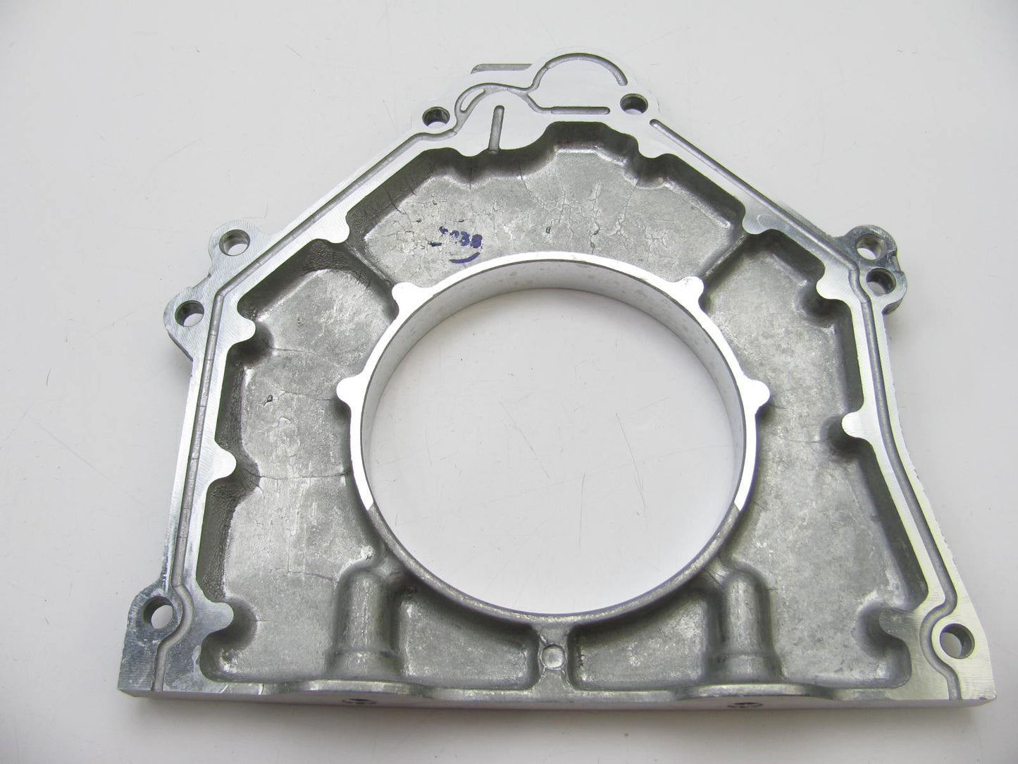 NEW - OEM Ford F6AZ-6K301-AE Engine Crankshaft Rear Main Seal Retainer