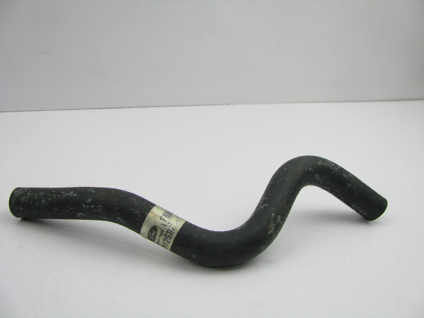 NEW - OEM Ford F6DZ-18472-C HVAC Molded Heater Hose 1996-1997 Taurus Sable 3.0L