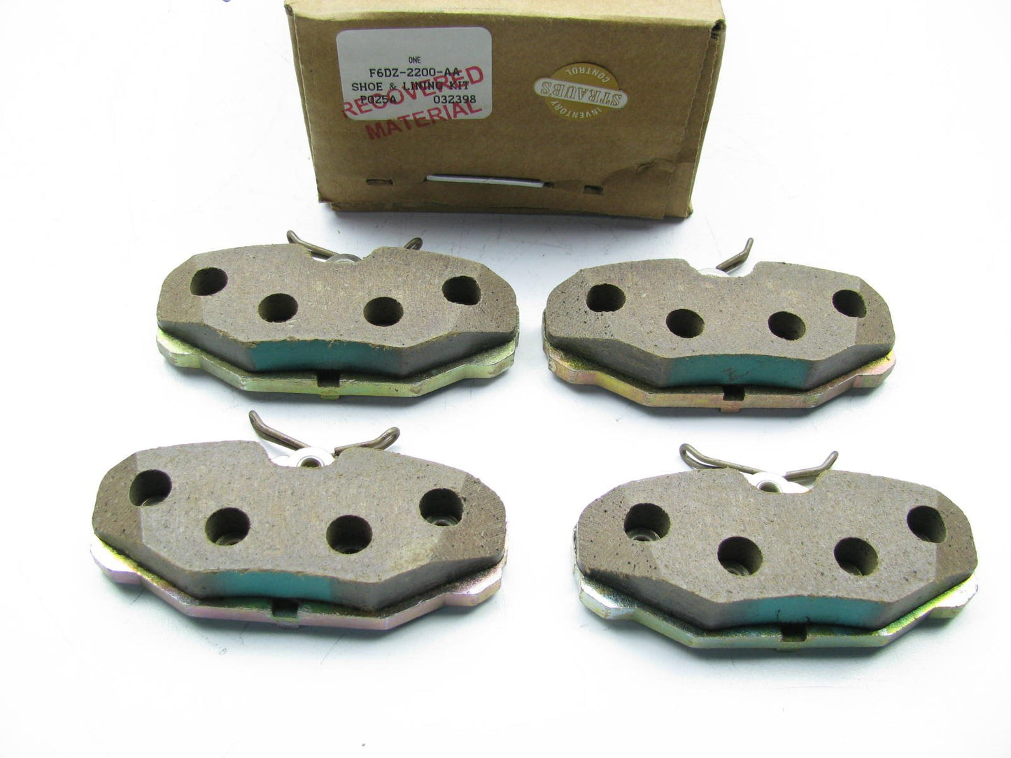 NEW GENUINE OEM Ford REAR Brake Pads - 93-02 Continental, 1993-05 Taurus, Sable