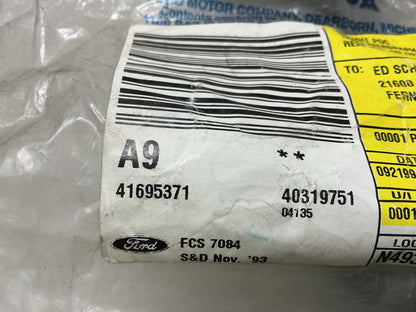 NEW - OEM Ford F6DZ-5420530-A Front Right Door Weatherstrip Seal 1996-07 Taurus