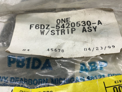 NEW - OEM Ford F6DZ-5420530-A Front Right Door Weatherstrip Seal 1996-07 Taurus