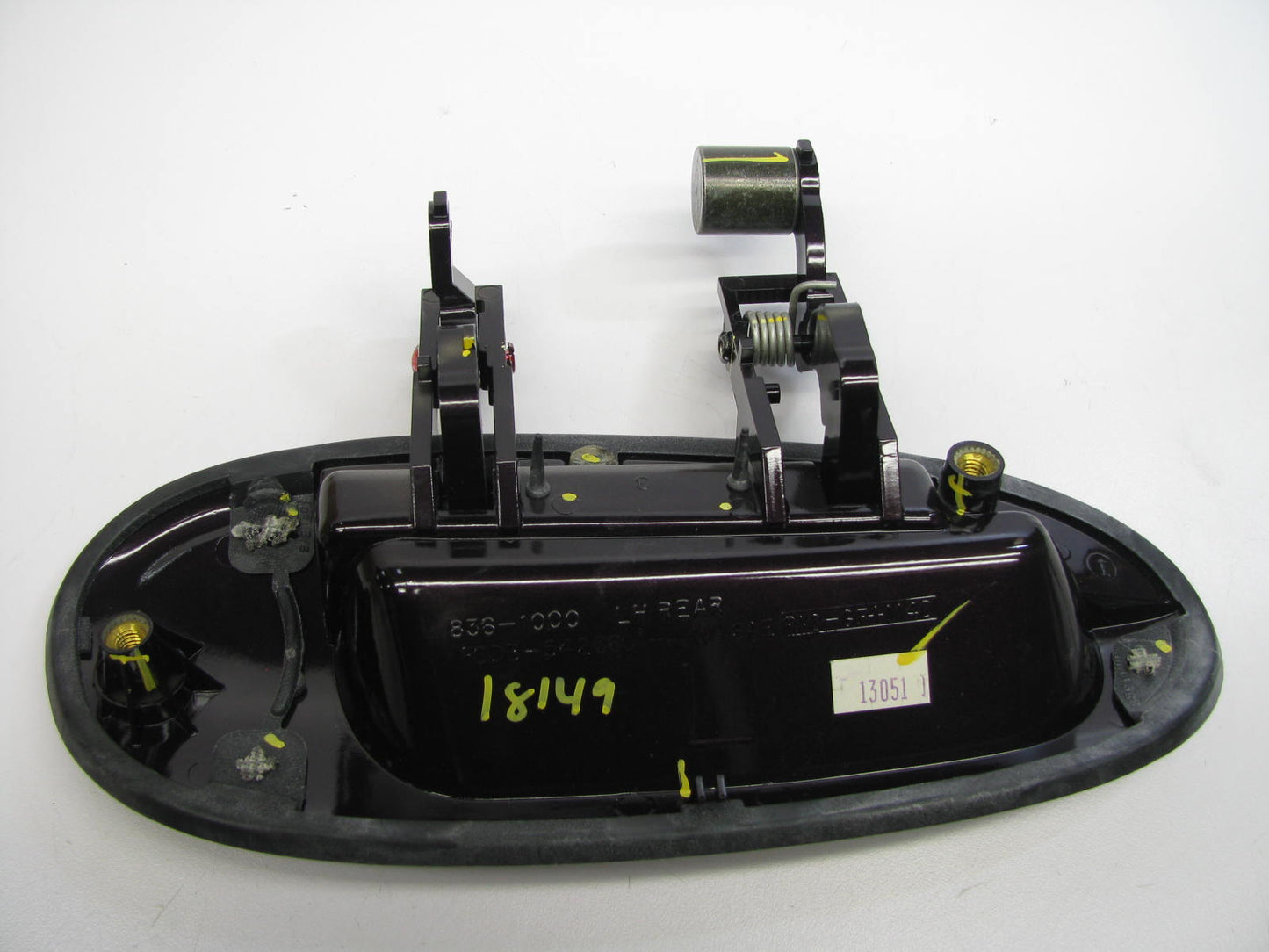 NEW - OEM Ford F6DZ-5426605-B Rear Left Outside Door Handle 1996-2007 Taurus