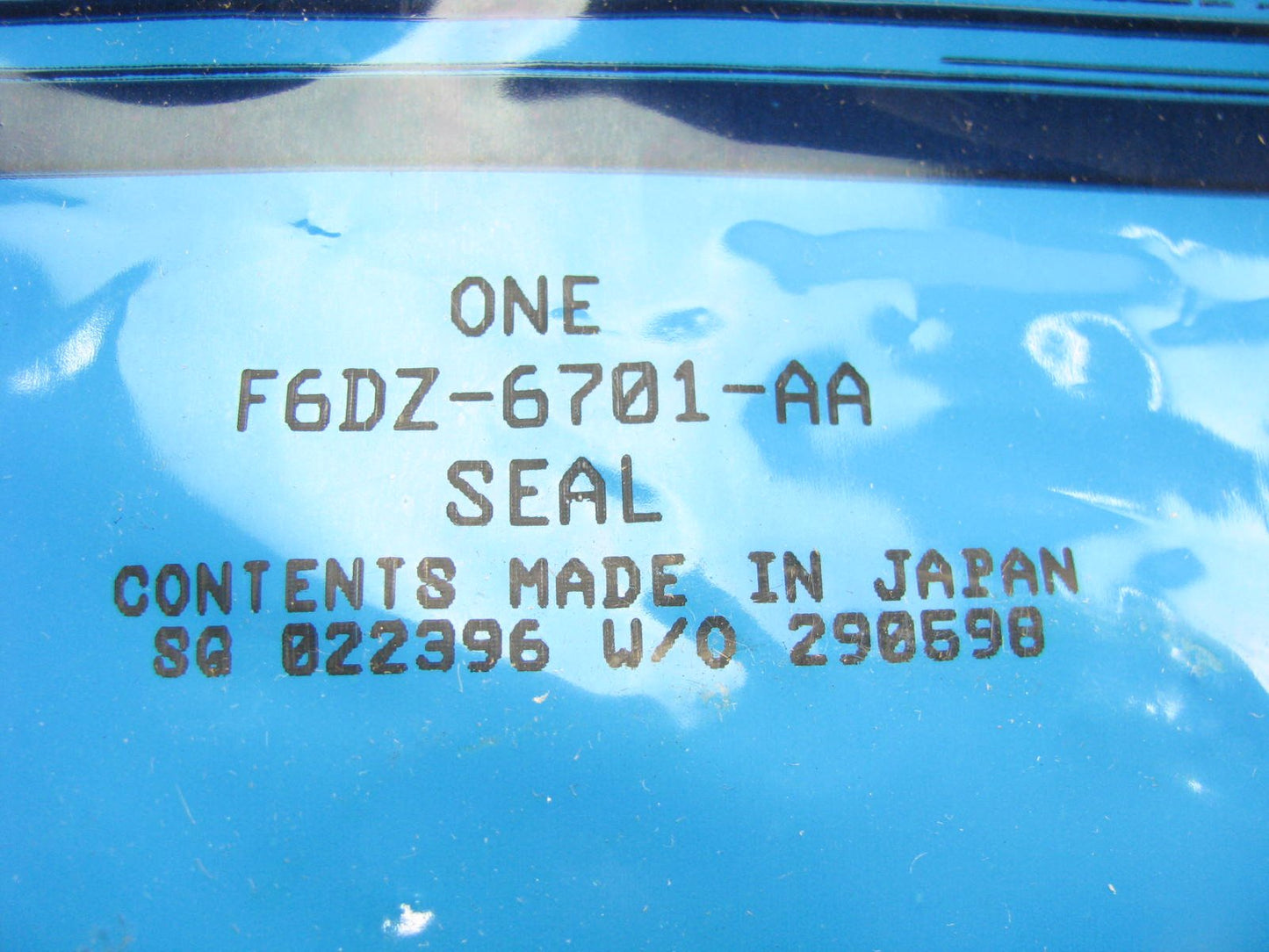 NEW GENUINE OEM Ford F6DZ-6701-AA Rear Main Seal - 1996-1999 Taurus SHO 3.4L V8
