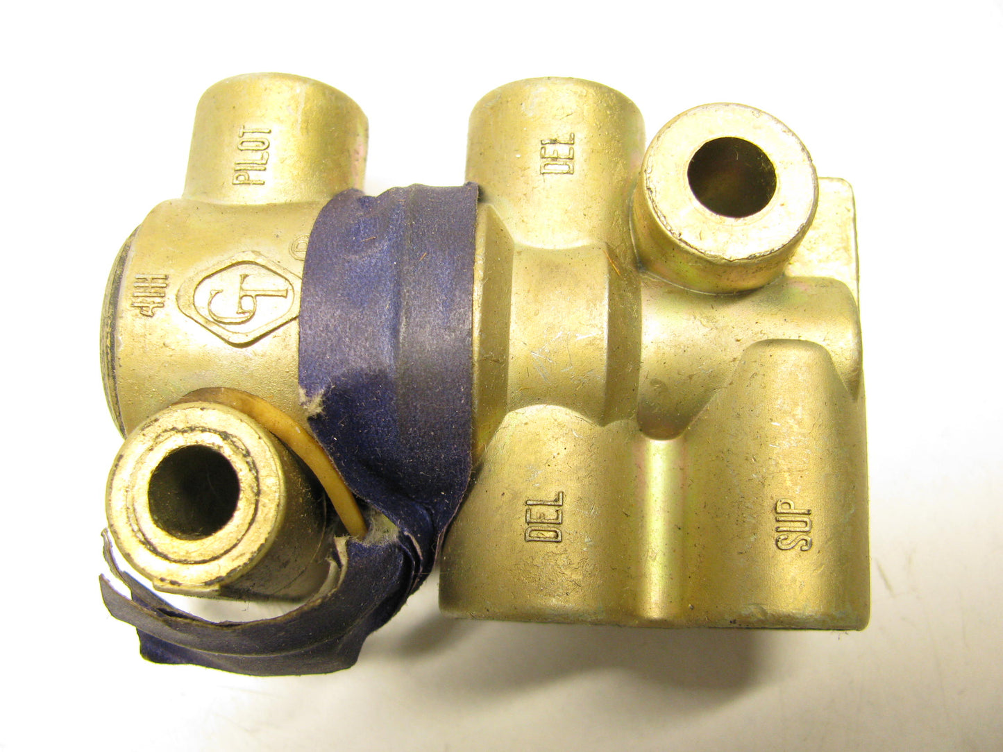 NEW - OEM Ford F6HZ-5A743-BA Rapid Dump Air Suspension Valve - Pilot Operated
