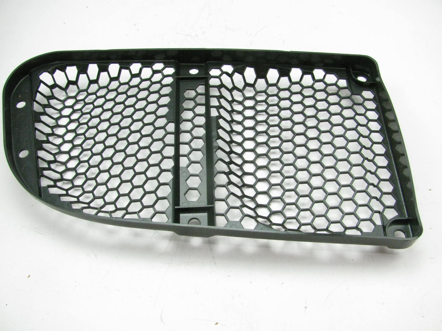 NEW - OEM Ford F6HZ-9B636-A Engine Air Cleaner Duct Screen 1996-1997 L-Series