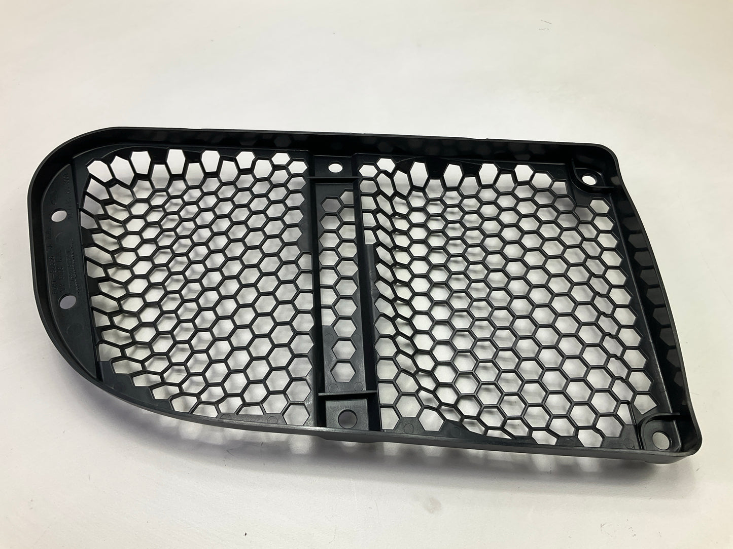 NEW OEM Ford F6HZ-9B636-A Engine Air Cleaner Duct Screen, Right 96-97 L-Series