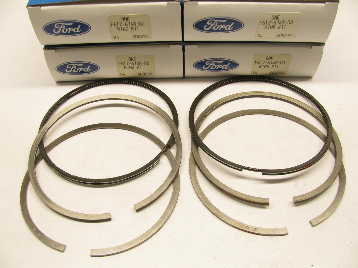 NEW - OEM Ford F6TZ-6148-DD Complete Piston Ring Set .020'' 1996 7.3L DI Turbo