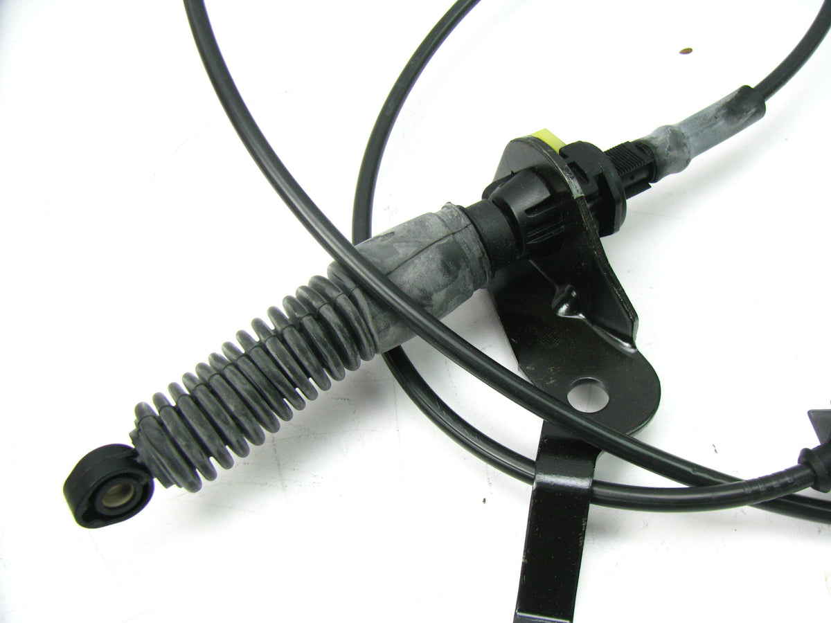NEW - OEM Ford F6UZ-7E395-BA Transmission Shift Cable 1992-96 Econoline C6 AUTO