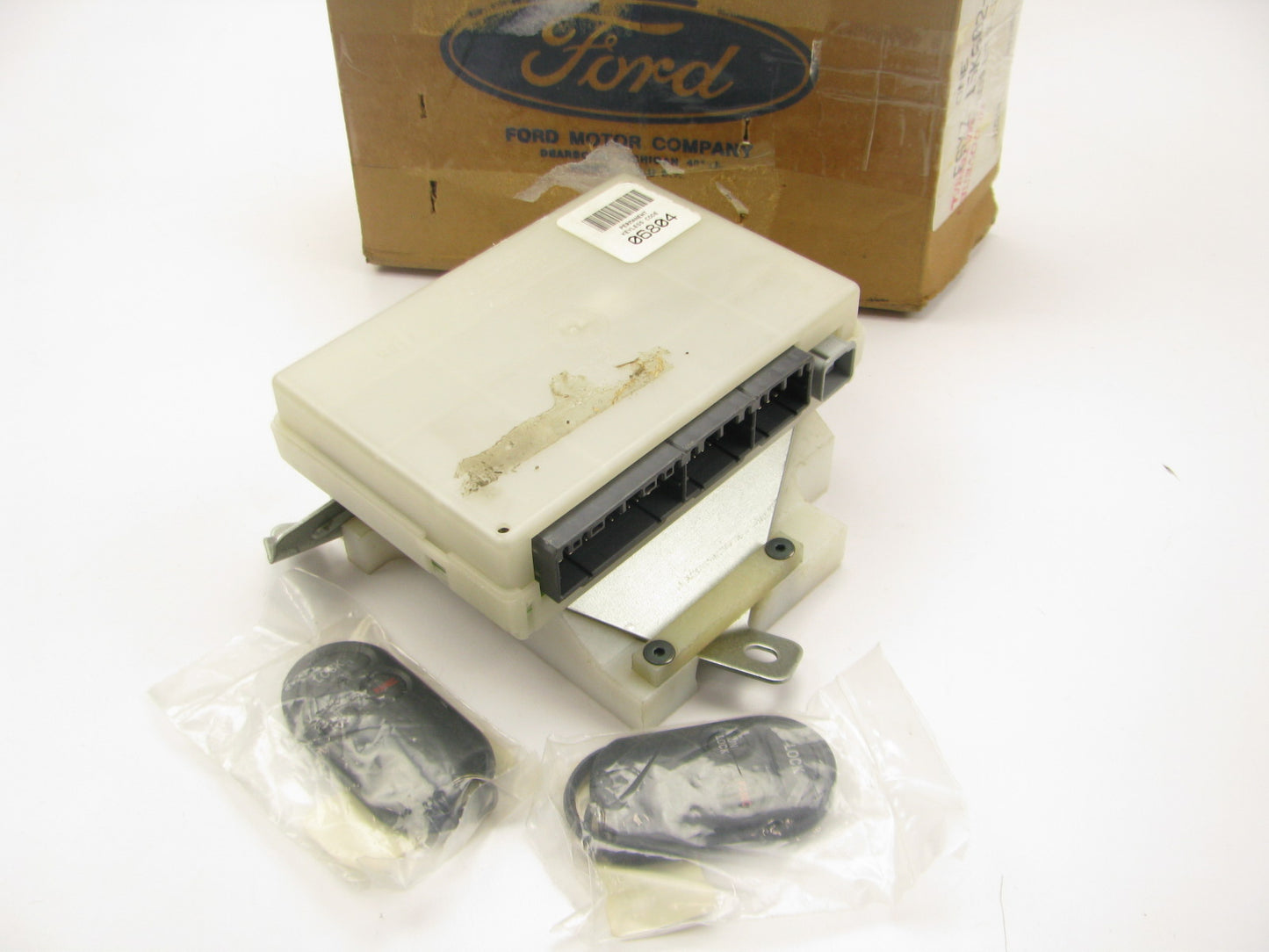 Keyless Entry Remote Receiver Module W/ 2 Key Fobs OEM For 96-97 Quest Villager